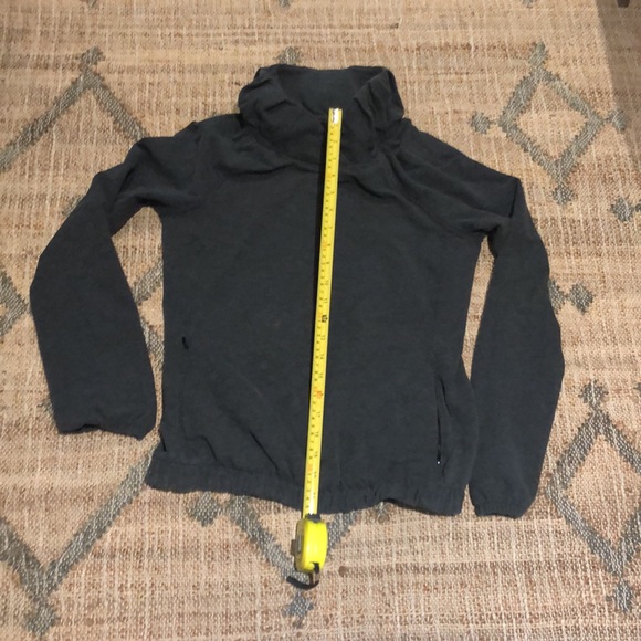 GUC grey Lululemon sweatshirt - Picture 10 of 13